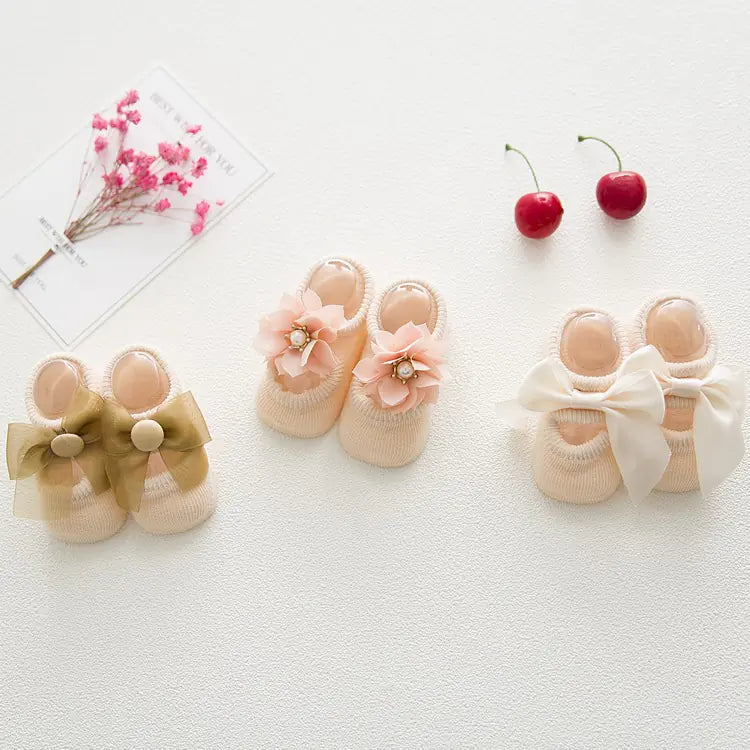 3 Pair Set of Cute Lace Baby Socks for Newborns