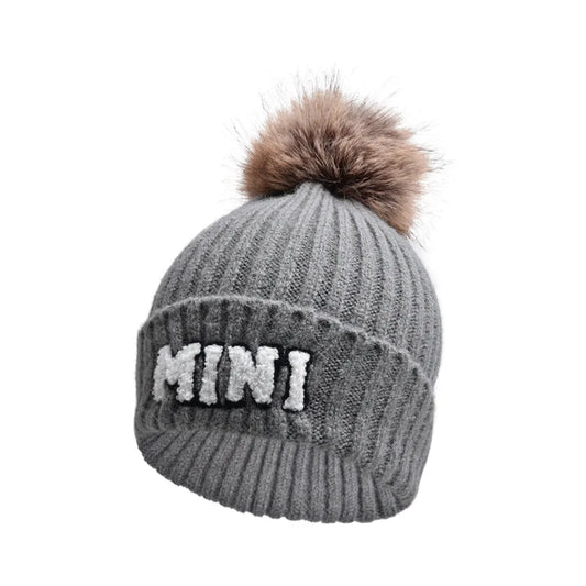 “Mama & Mini Matching Beanie Set – 3-Piece Family Look”